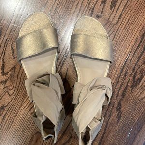 EILEEN FISHER SANDLES